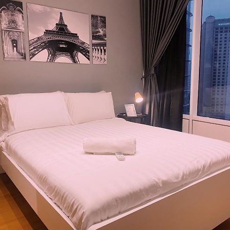 Sky Suites Klcc By Luna กัวลาลัมเปอร์ ภายนอก รูปภาพ