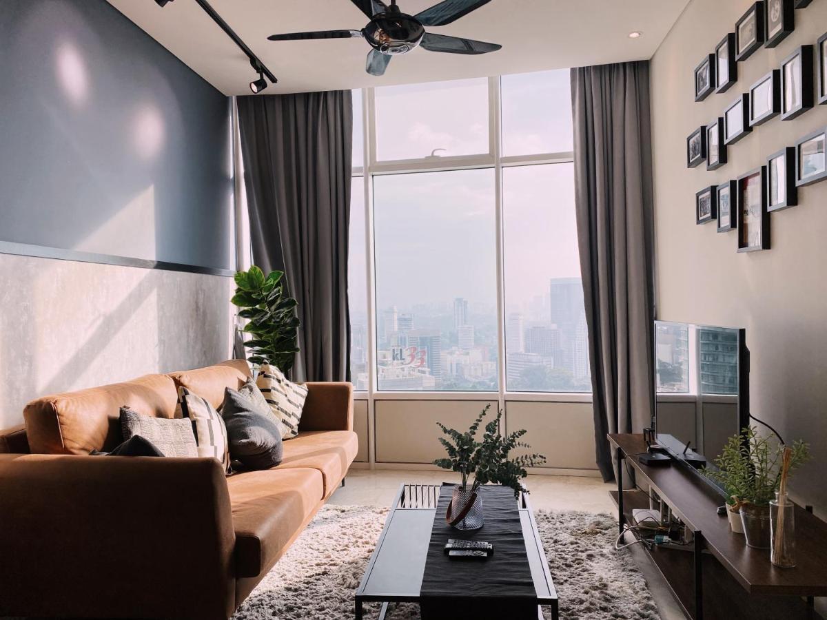 Sky Suites Klcc By Luna กัวลาลัมเปอร์ ภายนอก รูปภาพ