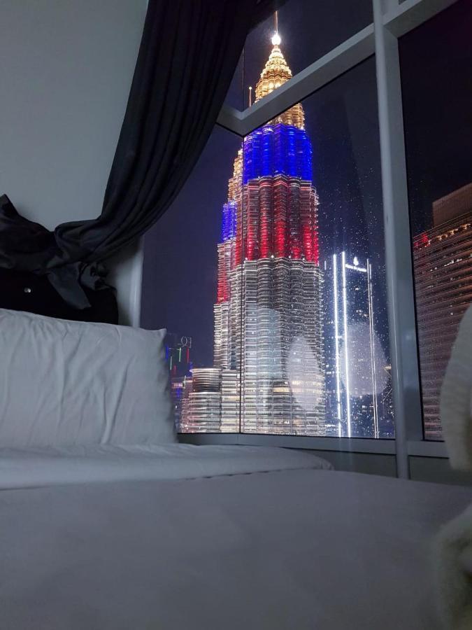 Sky Suites Klcc By Luna กัวลาลัมเปอร์ ภายนอก รูปภาพ